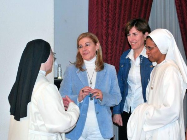 375_conferencia_MTeresa